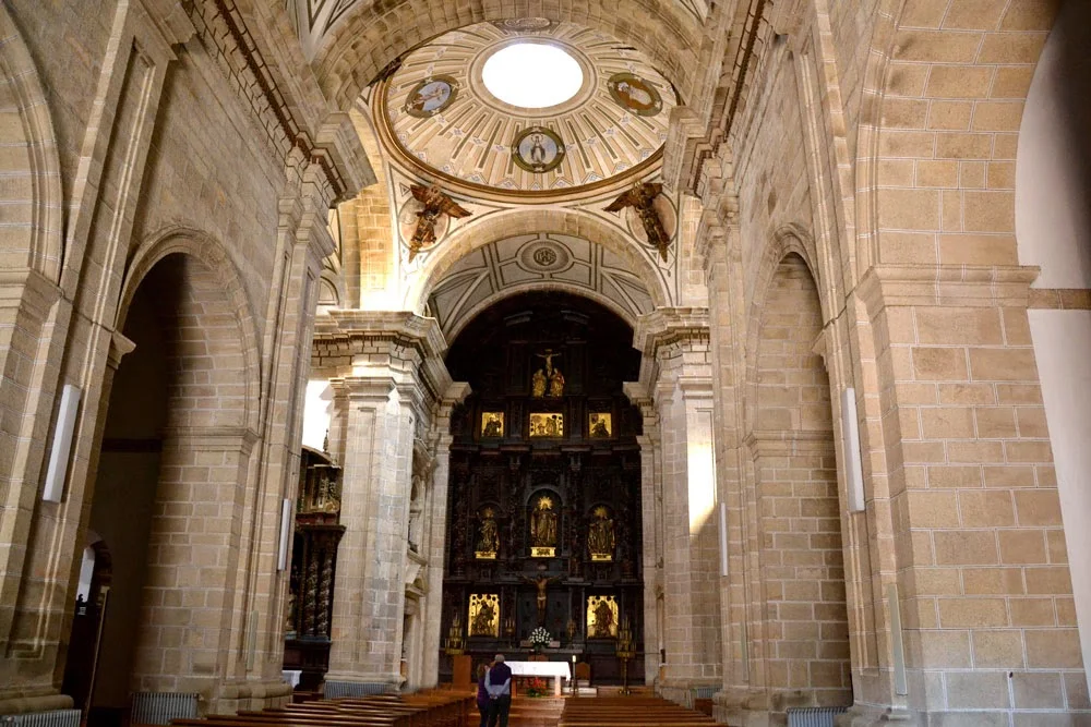 Nave central de la Iglesia de San Nicolás